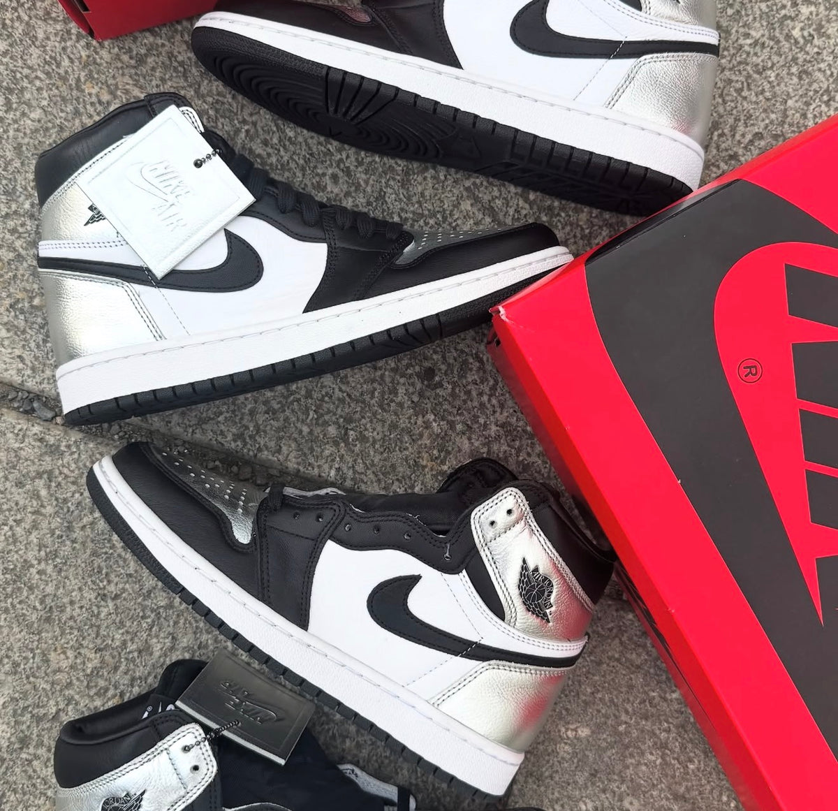 Air Jordan 1 High Silver Toe